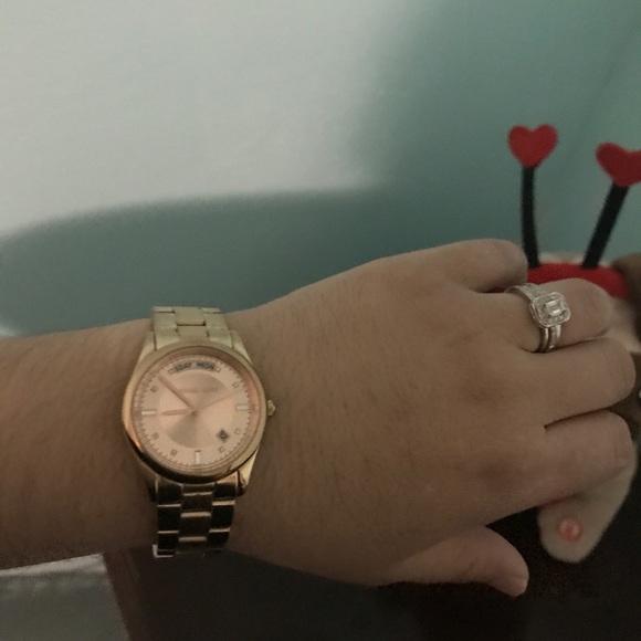 MK WATCH - Picture 7 of 8